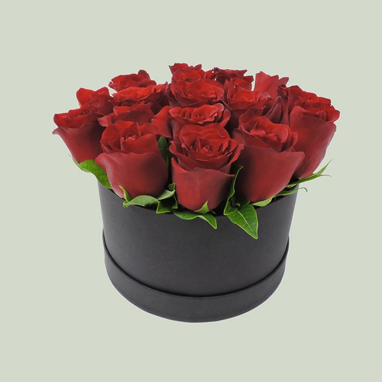 Σύνθεση με κόκκινα τριαντάφυλλα